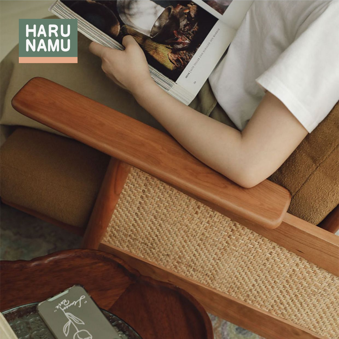 MORIKO Solid Wood Lounge Chair