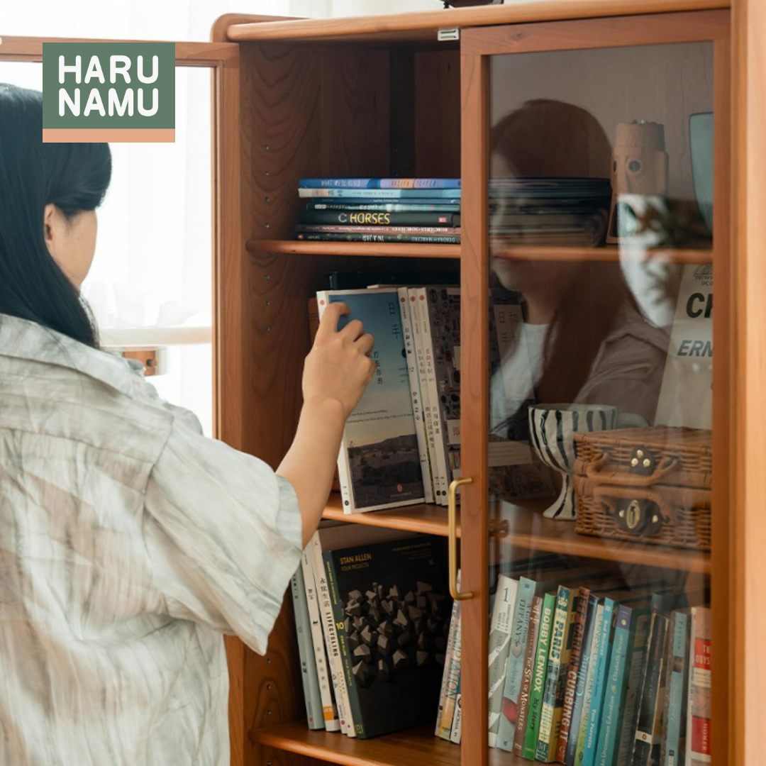 TAISHI Solid Wood Display Cabinet