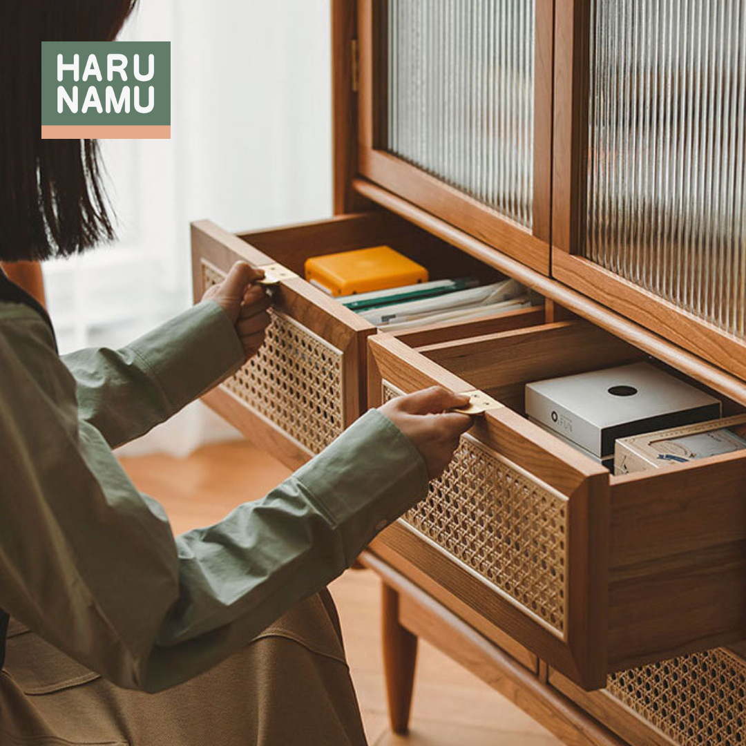 TAISHI Solid Wood Display Cabinet
