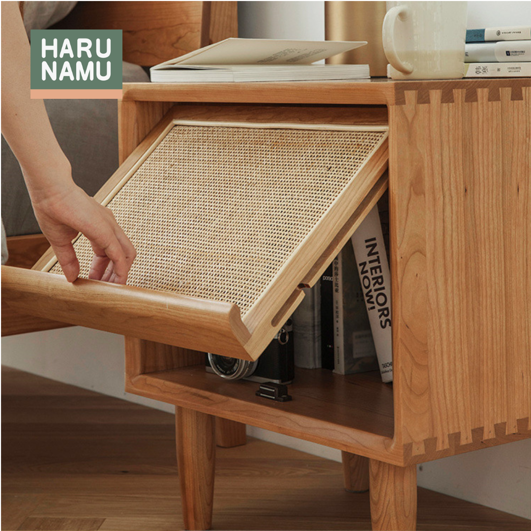KUTSUROGU Solid Wood Rattan Bedside Cabinet