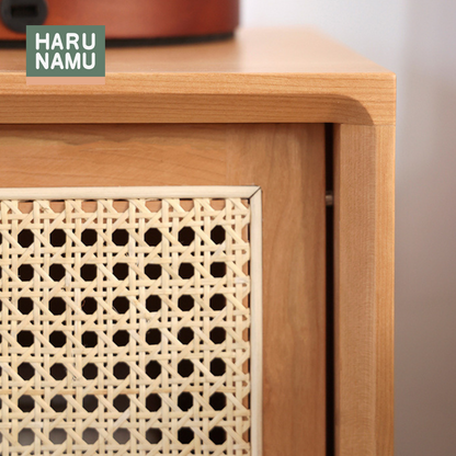 KUTSUROGU Solid Wood Rattan Bedside Drawer