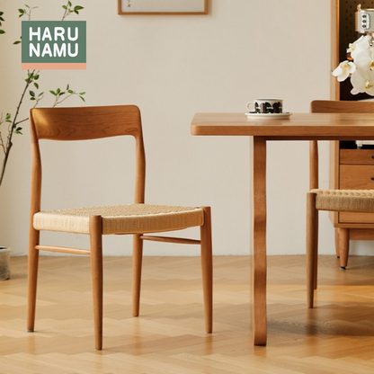 ORU Solid Wood Chair