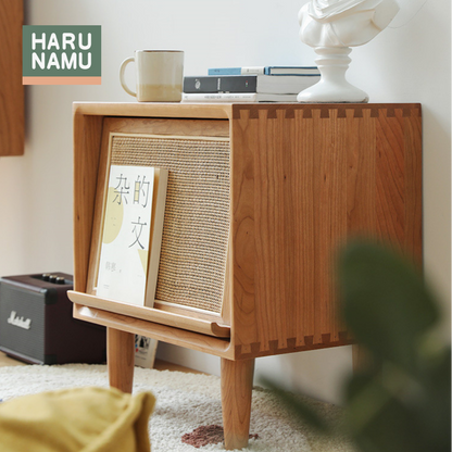 KUTSUROGU Solid Wood Rattan Bedside Cabinet
